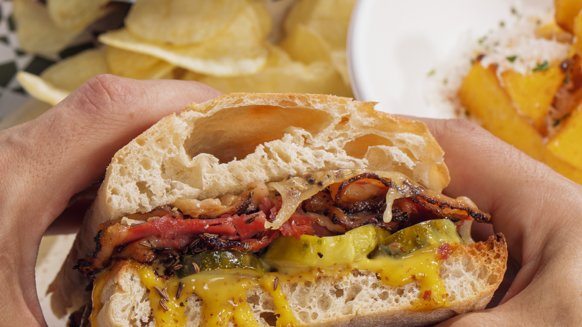 Famous Italian butcher Dario Cecchini is behind Cicci Di Carne, a ghost kitchen restaurant open in downtown Sacramento. The sandwich shop is on Capital Mall.