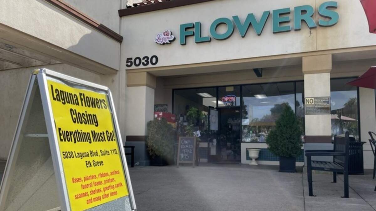 Laguna Flowers, 5030 Laguna Blvd., is having a “going out of business” sale. The floral boutique will close Oct. 31.