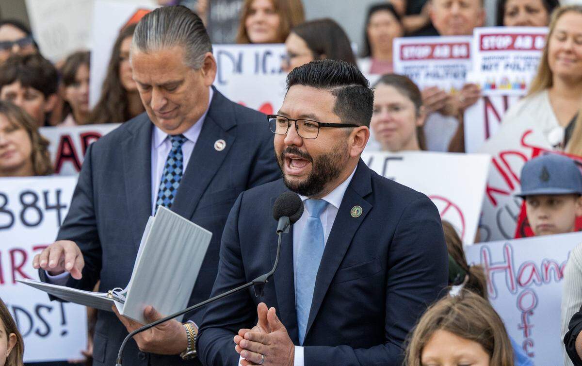 Assemblymember Josh Hoover, R-Folsom, speaks in opposition Assembly Bill 84, which seeks to place stricter auditing standards on charter schools, at the state Capitol on Wednesday.