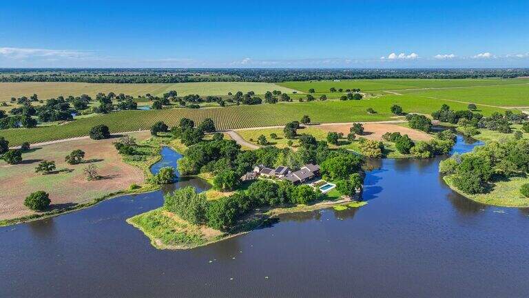 Explore hidden $4.25M estate on 180-acre lake behind unmarked gates near Lodi