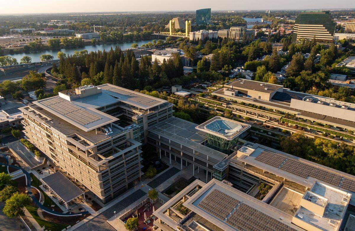 The California Public Employees’ Retirement System headquarters has had legionella bacteria in its water systems since 2019.
