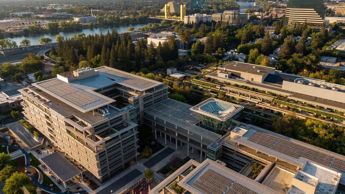 The California Public Employees’ Retirement System, or CalPERS, headquarters buildings are photographed Thursday, Sept. 16, 2021, in downtown Sacramento.