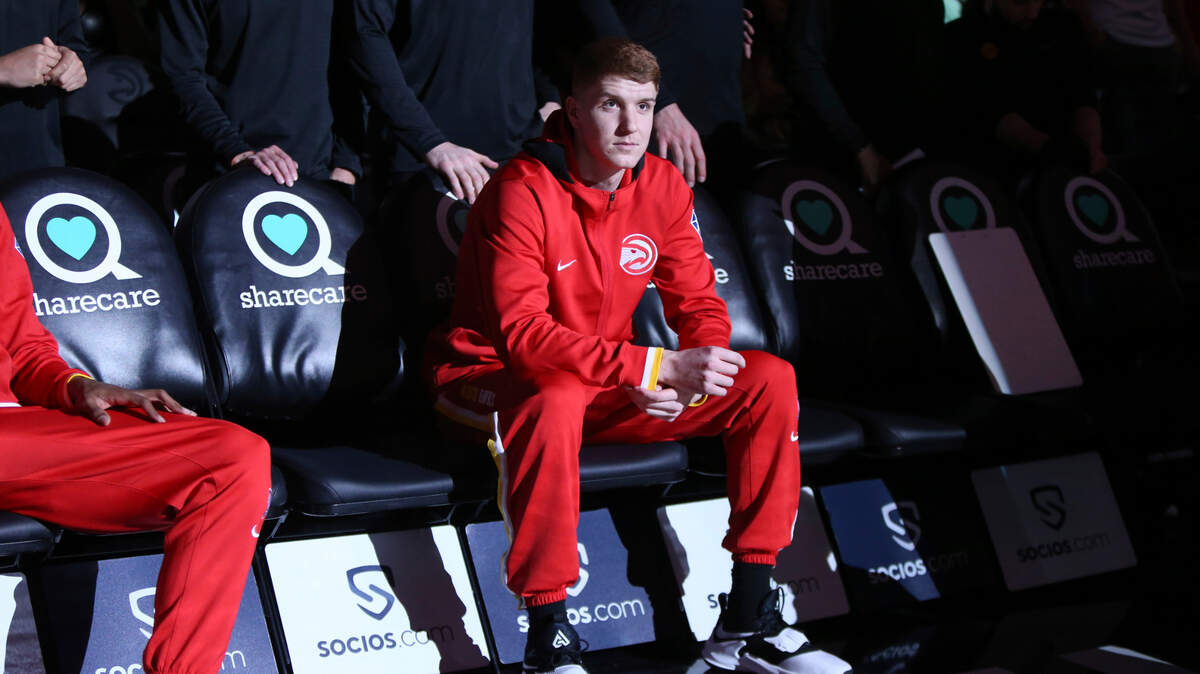 Atlanta Hawks guard Kevin Huerter on the bench before an NBA basketball game against the New Orleans Pelicans, Sunday, March 20, 2022, in Atlanta. (AP Photo/Brett Davis)