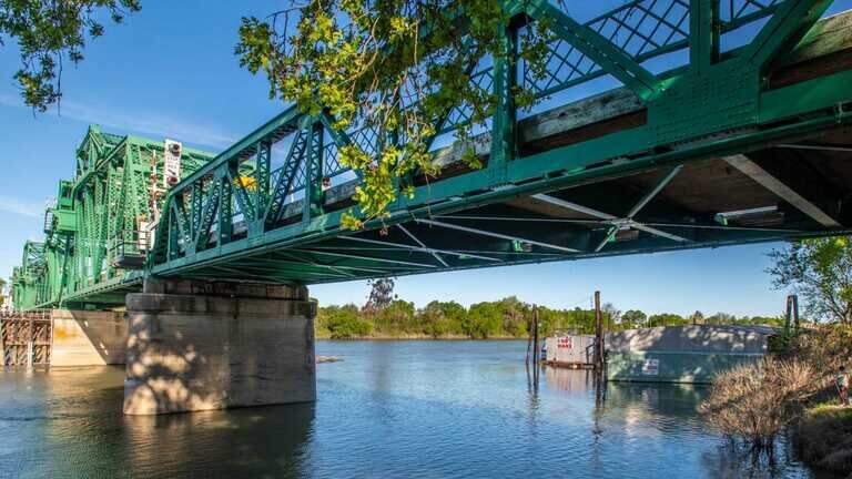 Freeport Bridge to close for much of November. What Sacramento drivers need to know
