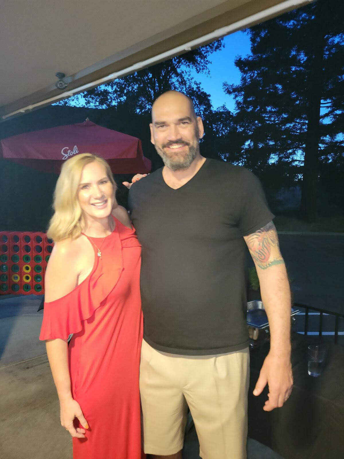 Jodi Bacon, left, a Sacramento-based television and radio producer, has started a Go Fund Me campaign for her friend, former Sacramento Kings center Scot Pollard, right, who received a heart transplant on Friday, Feb. 16, 2024.