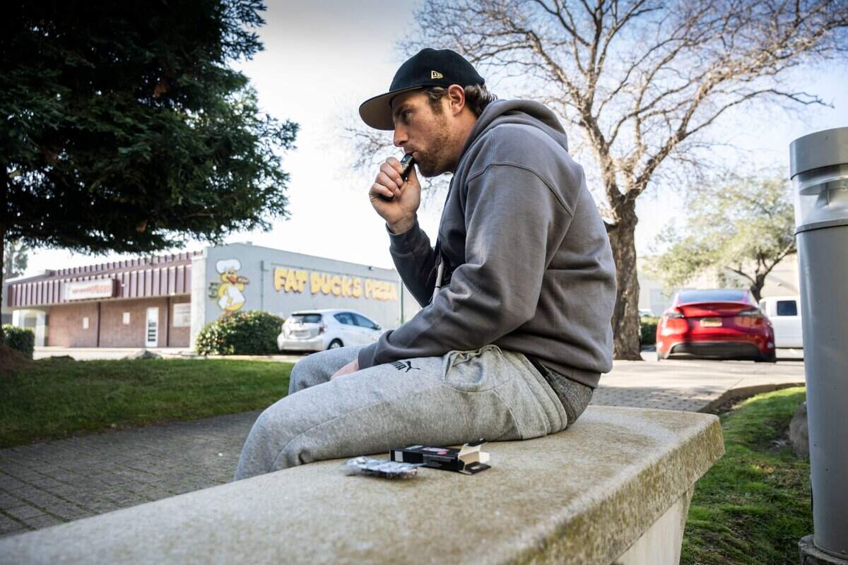 Hawthorne Schiff, a client at Diamond House Detox in south Sacramento, takes a break to vape outside Thursday.. He said marijuana was a gateway to other drugs for him. “It would start with a joint and within a week or month it inevitably led there.” Schiff said marijuana dispensary near the detox center would make it hard for him and other clients to stay clean.