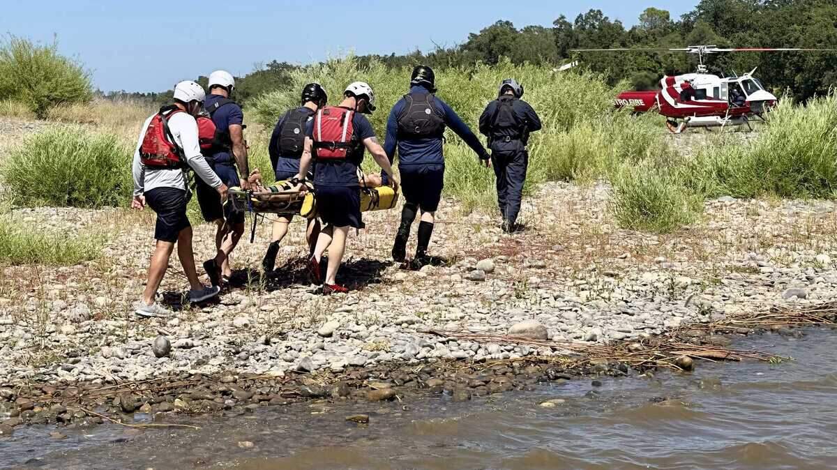 The Sacramento Metropolitan Fire District on Thursday afternoon rescued a man injured after jumping 20 feet off a cliff into the American River near Fair Oaks.