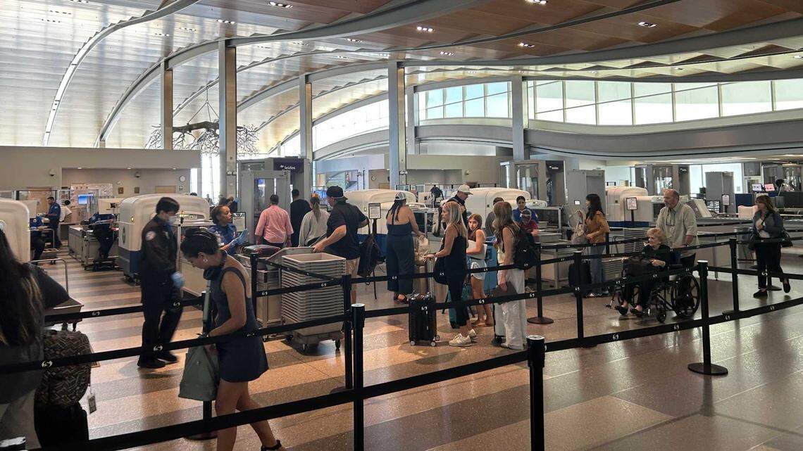 Senate agrees to fund TSA but House rejects. What does it mean for Sacramento airport?