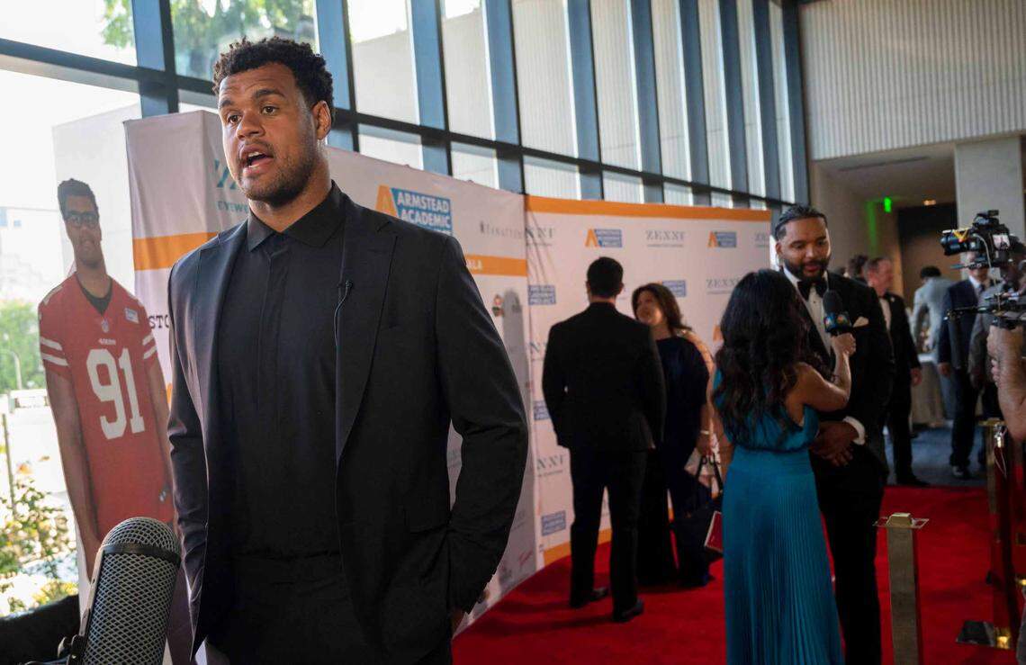 San Francisco 49ers’ Arik Armstead speaks to media on the red carpet at the Armstead Academic Project’s Kick Off For Kids Gala on Thursday at the Kimpton Sawyer Hotel.