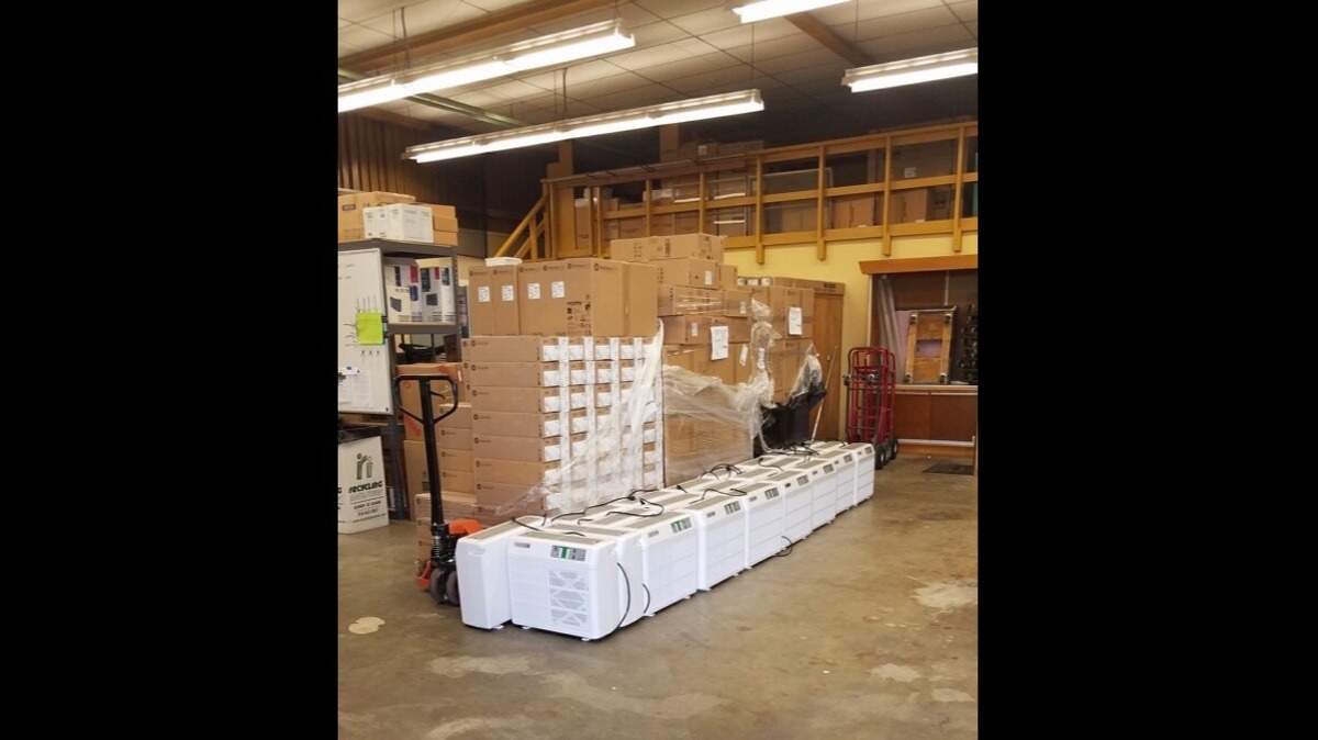 Sacramento City Unified School District withdrew V-PAC SC air cleaners it had purchased and placed into classrooms this week. The devices are now awaiting “appropriate testing.”