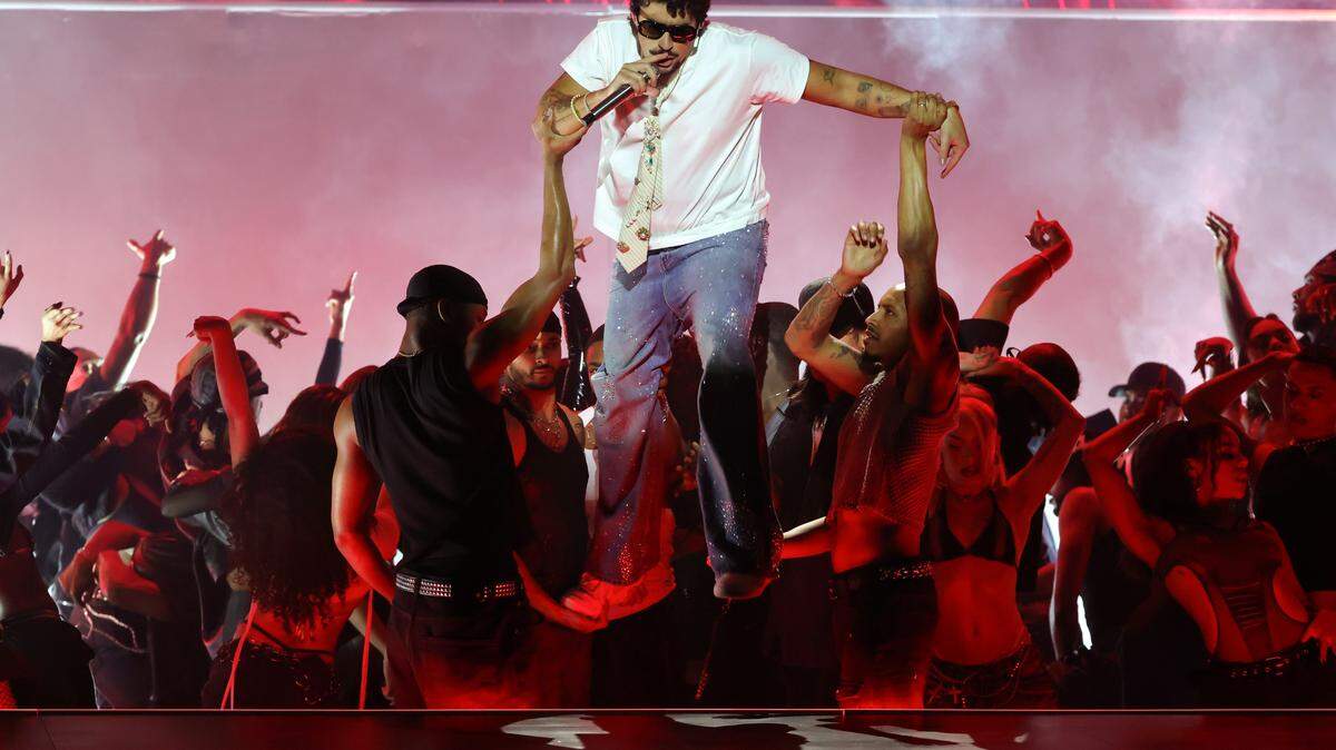 LOS ANGELES, CALIFORNIA - MARCH 17: (FOR EDITORIAL USE ONLY) Bad Bunny performs onstage at the 2025 iHeartRadio Music Awards at Dolby Theatre in Los Angeles, California on March 17, 2025. Broadcasted live on FOX. (Photo by Kevin Winter/Getty Images for iHeartRadio)