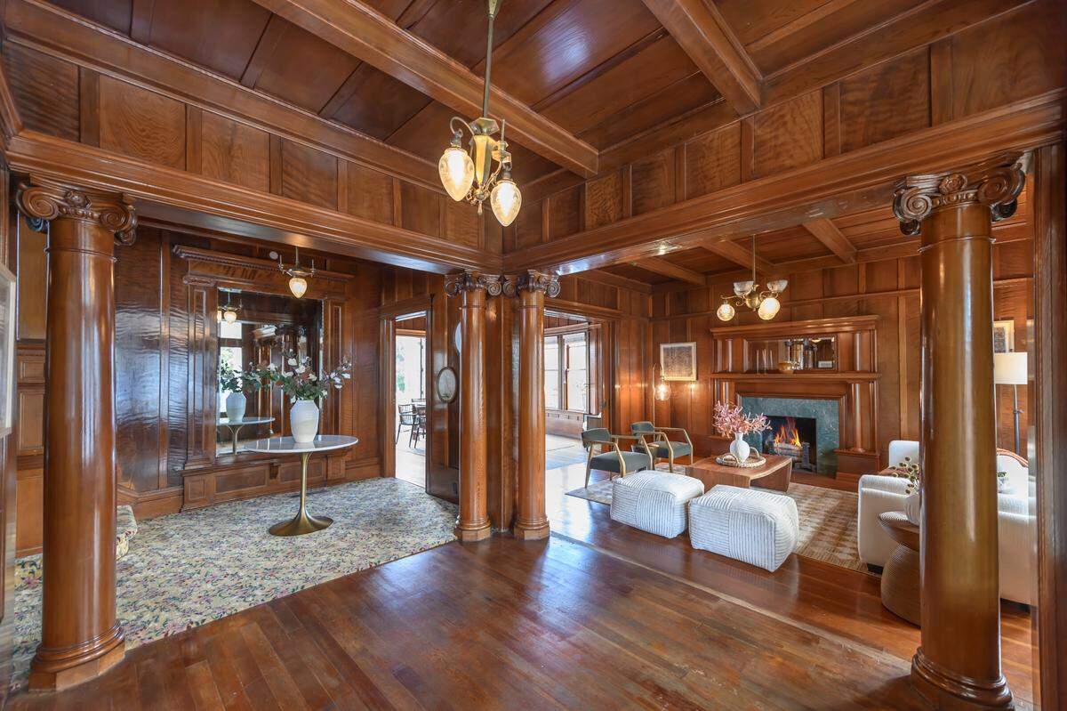 Two historic properties are for sale together for under $2.5 million in Petaluma, California. The interior’s beautiful craftsmanship and woodwork begin in the foyer.