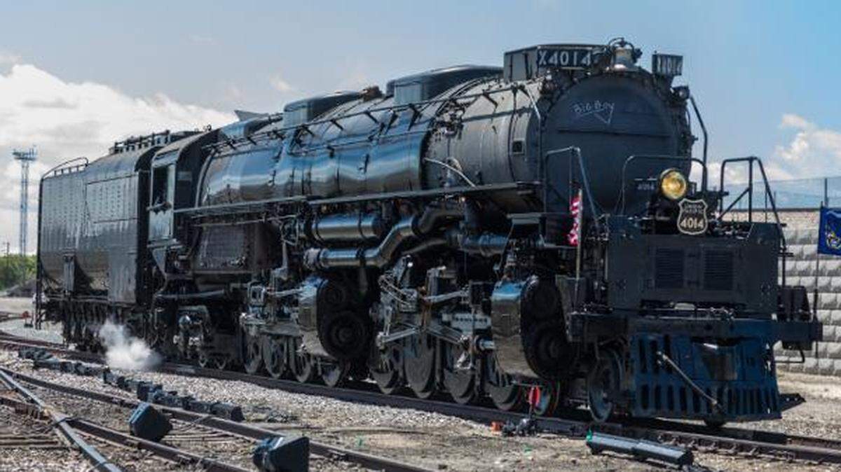 In a rare western tour, the Union Pacific Big Boy No. 4014, the world’s largest steam locomotive, is making a stop in Roseville this week. Visitors can view the train for free as well as learn about it in exhibits.