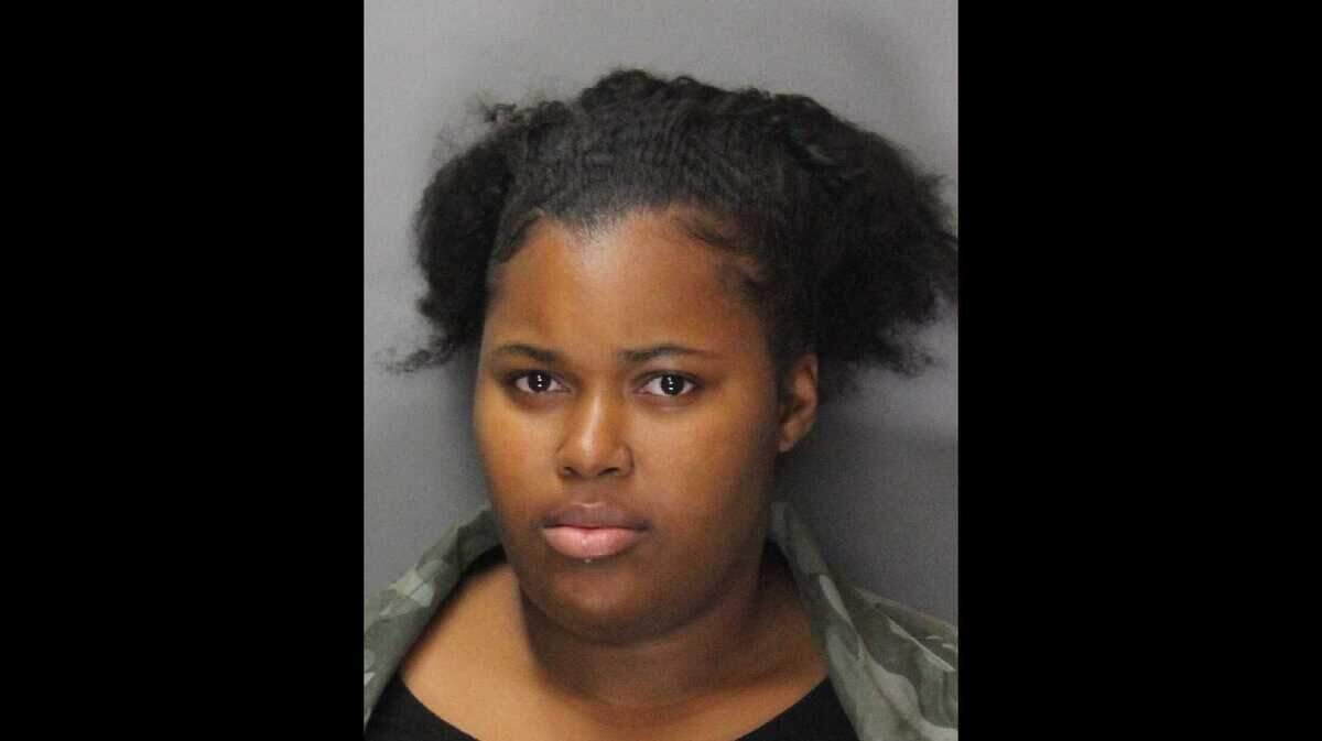 Sacramento County Sheriff’s Department detectives arrested Jalaeya Jones, 23, of Sacramento , on theft charges.