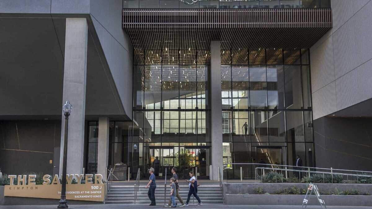 The Kimpton Sawyer Hotel in downtown Sacramento in 2017. Prosecutors said in an indictment unsealed Friday a Sacramento consultant whose conviction in a 1999 murder was later vacated now faces a fentanyl charge after he allegedly sold fentanyl to an undercover agent in a third-floor bathroom at the hotel.