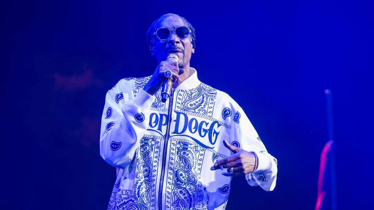 Rap icon Snoop Dogg performs “The Next Episode” to open his set at his High School Reunion Tour stop in Sacramento on Friday, Aug. 25, 2023, at Golden 1 Center. Also performing were Wiz Khalifa, Too $hort, Warren G, Berner and DJ Drama.