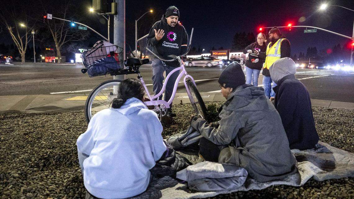 Volunteers are currently counting Sacramento’s homeless. See how it’s going