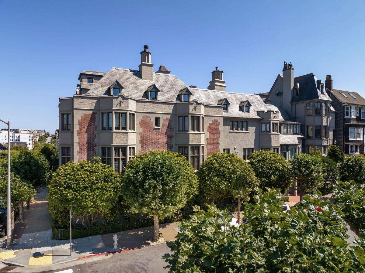 A prestigious and historic San Francisco property in Presidio Heights is for sale for $19.5 million on Washington Street.