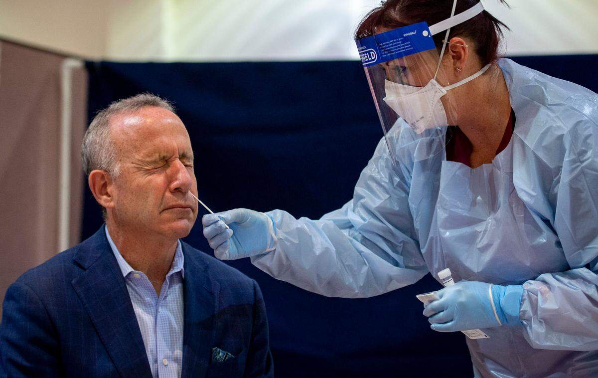 Sacramento Mayor Darrell Steinberg gets tested for COVID-19 by public health nurse Angie Butters on Friday, May 15, 2020, during a media tour at a newly opened coronavirus testing site inside St. Paul Missionary Baptist Church in Oak Park.