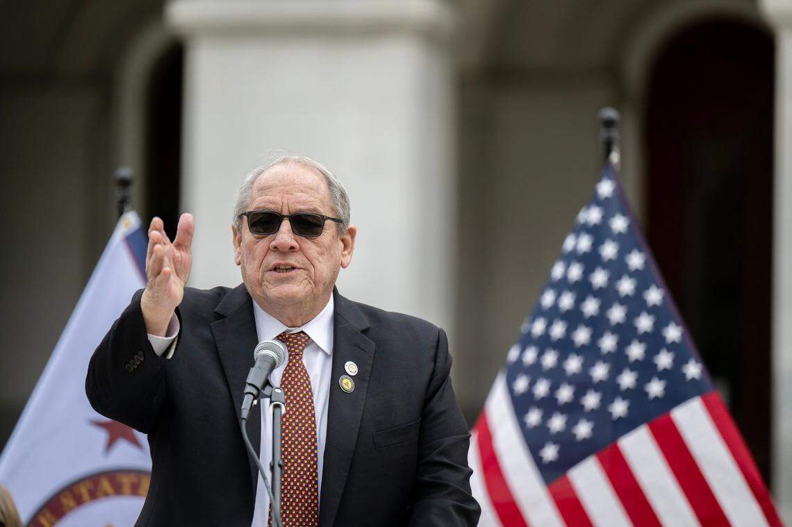 Paul Preston, creator of the New California State proposal, speaks Tuesday to supporters of his plan to split the state into urban and rural states.