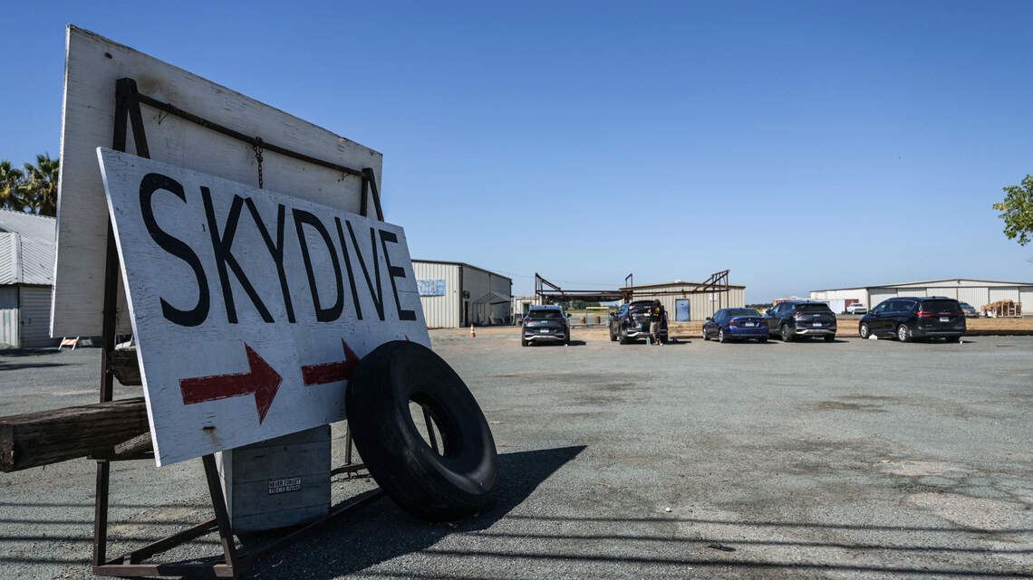 Trial opens for California skydiving instructor charged with fraud. What his attorney said