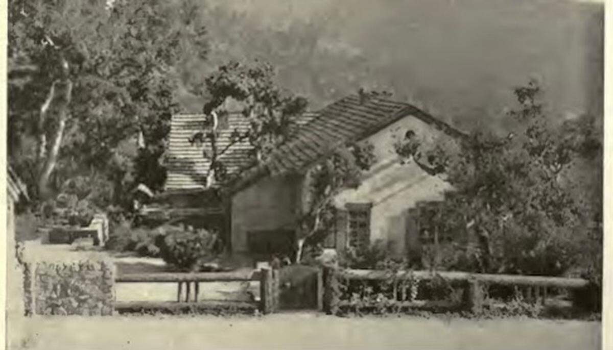 The Stonewater house back when it was newly built, circa 1920s.