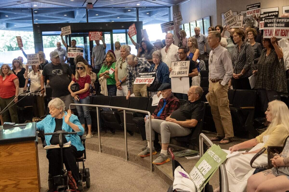 Former Sacramento Mayor Heather Fargo and other attendees voice strong opposition to the proposed Upper Westside development during a Sacramento County Board of Supervisors meeting on Tuesday.