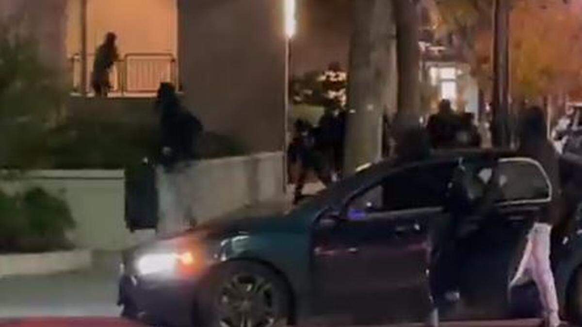 An estimated 80 people swarmed a Nordstrom store in Walnut Creek on Saturday night, California police said. Videos show thieves streaming out of the store with bags and boxes.