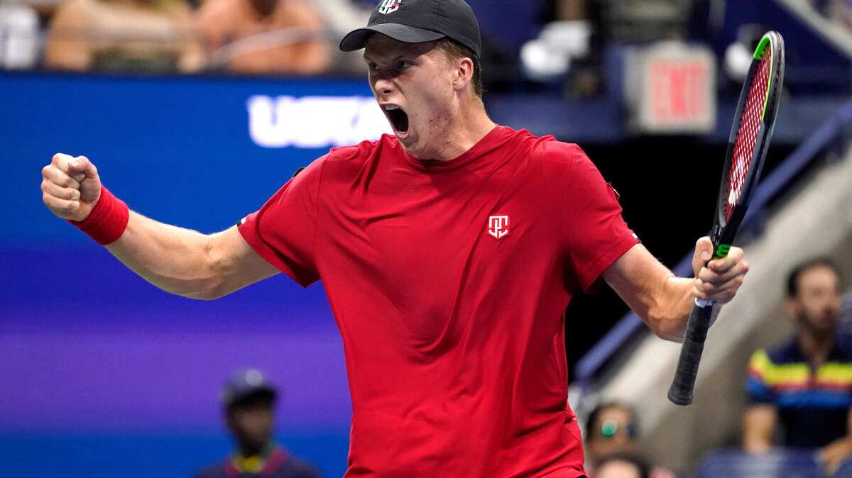 Jenson Brooksby reacts during his match against Novak Djokovic during the fourth round of the US Open on Sept. 6, 2021.