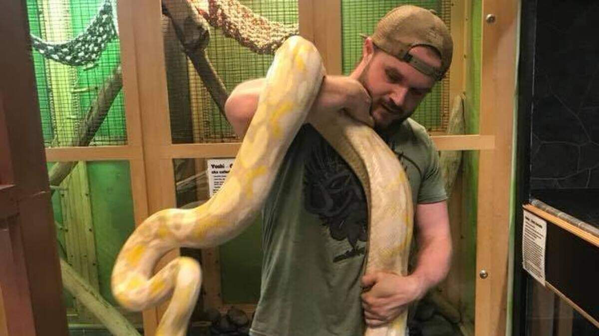 Ryan Allinger returns Eres to her home at Redding Reptiles after Eres’ unexpected venture through Redding.