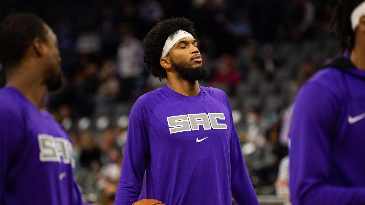Sacramento Kings forward Marvin Bagley III (35) warms up before a game at the Golden 1 Center on Monday, November 22, 2021, in Sacramento.