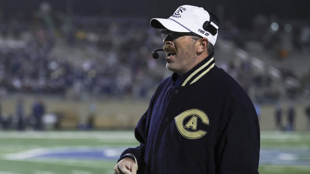 UC Davis routs San Diego behind emerging QB Treynor Cleeland to move to 2-0