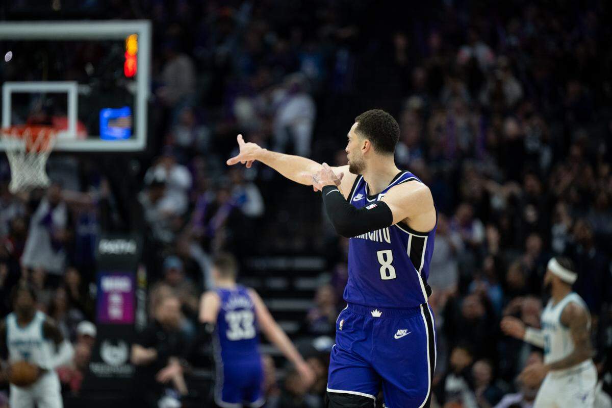 Sacramento Kings guard Zach LaVine (8) reacts after his 3-point basket on Monday at Golden 1 Center.