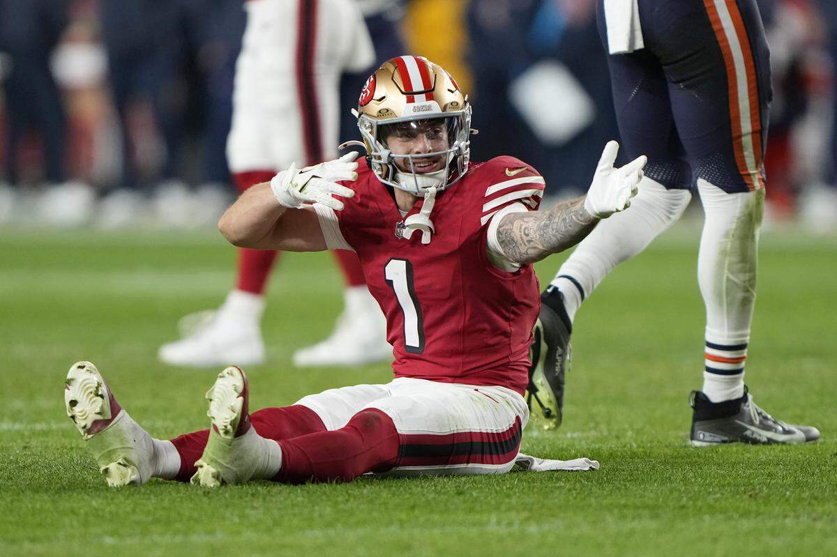 SANTA CLARA, CALIFORNIA - DECEMBER 28: Ricky Pearsall #1 of the San Francisco 49ers celebrates a first down against the Chicago Bears during the second quarter of the game at Levi's Stadium on December 28, 2025 in Santa Clara, California. (Photo by Thearon W. Henderson/Getty Images)