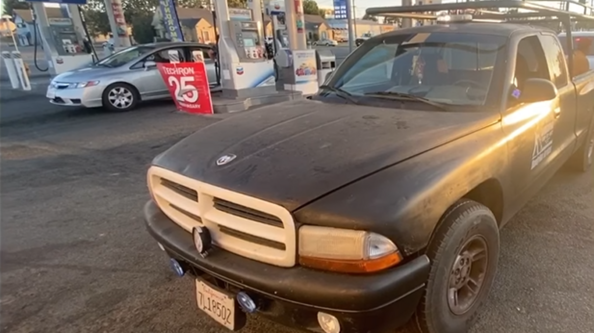 Rui Martins’ truck had a flashing light and siren operating while he drove around town Thursday night, Lodi police said.
