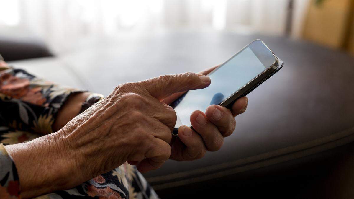 Here are the phone numbers to call if Hurricane Helene knocks out your power in SC