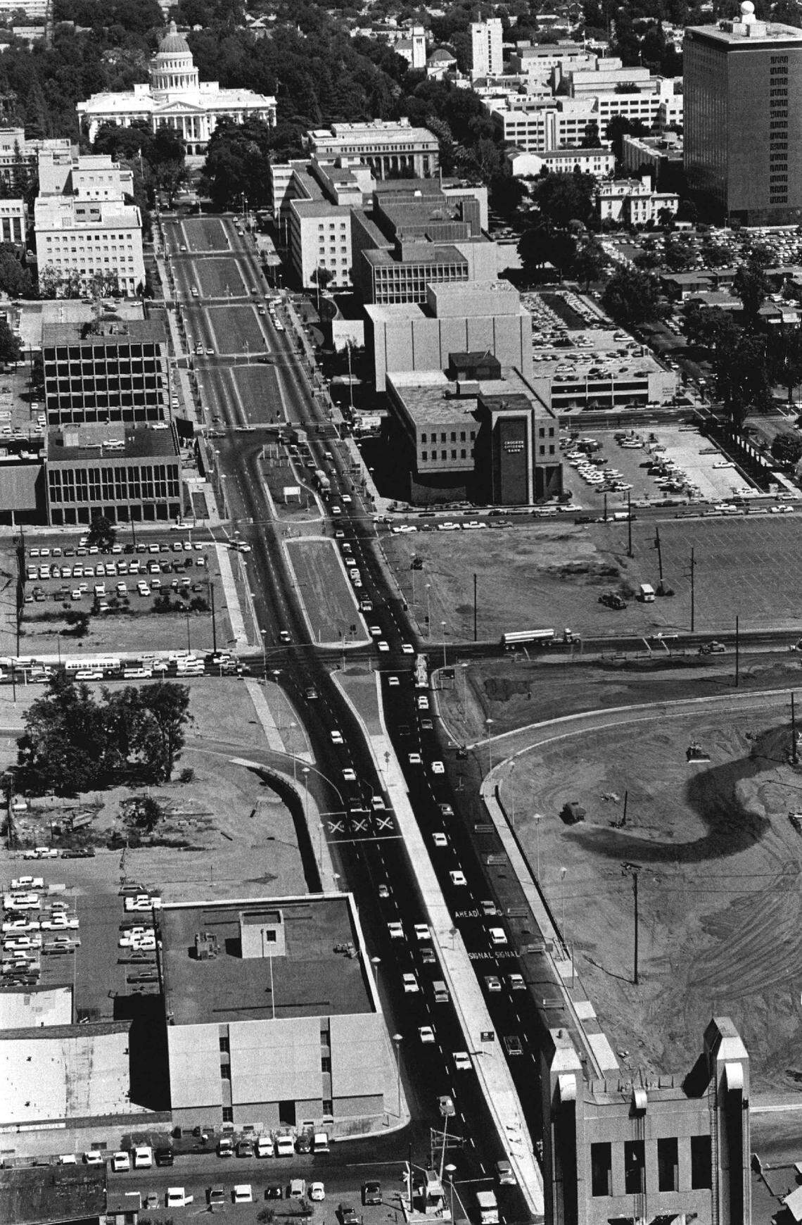 The Capitol Mall in 1966. Plans are in the works to transform the Capitol Mall, and a new state Senate resolution seeks to rename the street, circle and plaza at the head of the mall after longtime California politician Willie Brown.