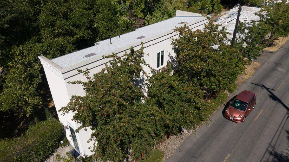 The Skinny House, a Sacramento landmark, stands on Del Rio Road in South Land Park earlier this month.
