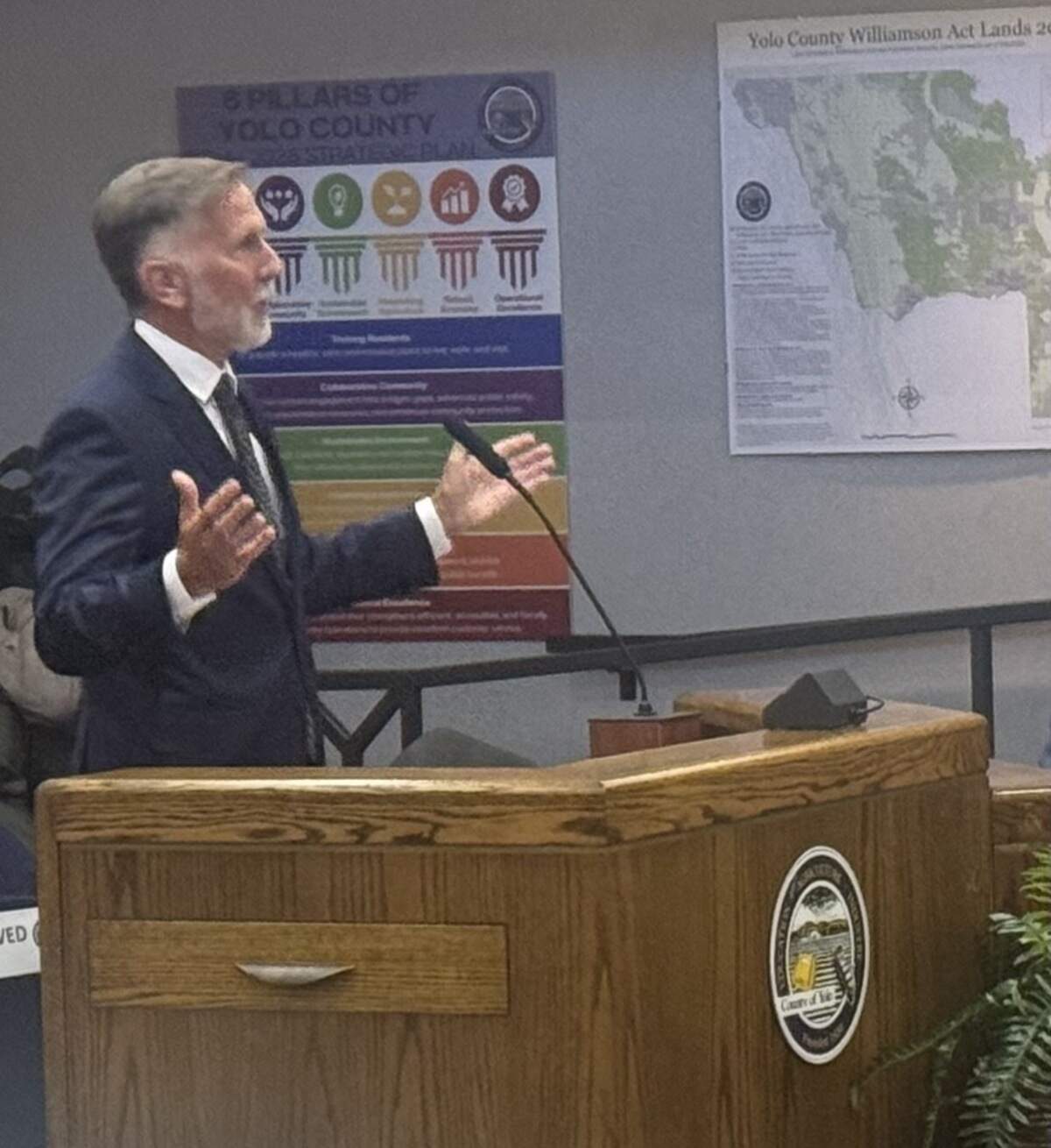Candidate for Yolo County District Attorney Ron Linthicum speaks to the Board of Supervisors on June 23, 2026 in Woodland. Linthicum has been a Sacramento County prosecutor since 1999.