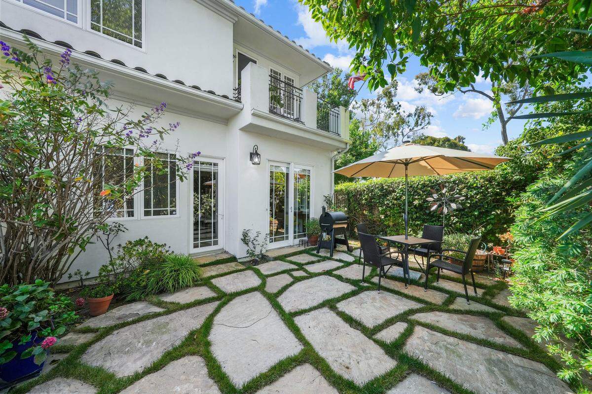 The backyard of the Southern California home built for Kareem Abdul-Jabbar. It’s listed for $2.99 million.