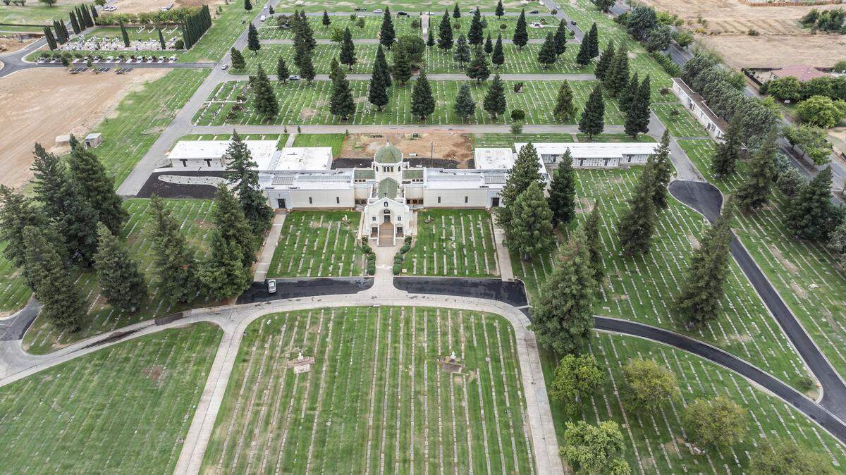 An aerial view of St. Mary’s Catholic Cemetery on Oct. 1. St. Mary’s Catholic Cemetery, located on the 65th Street Expressway in Sacramento, is one of several private cemeteries operating in the city. It provides services to the capital’s Catholic community.