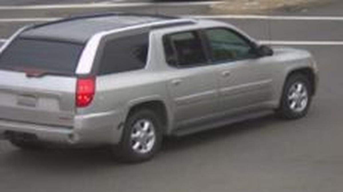 Police identified a 2004 GMC Envoy, pictured, as the suspect vehicle in a hit-and-run that killed a woman biking on Freeport Boulevard and Potrero Way on Tuesday evening, Jan. 9, 2024, in Sacramento’s Ben Ali neighborhood.
