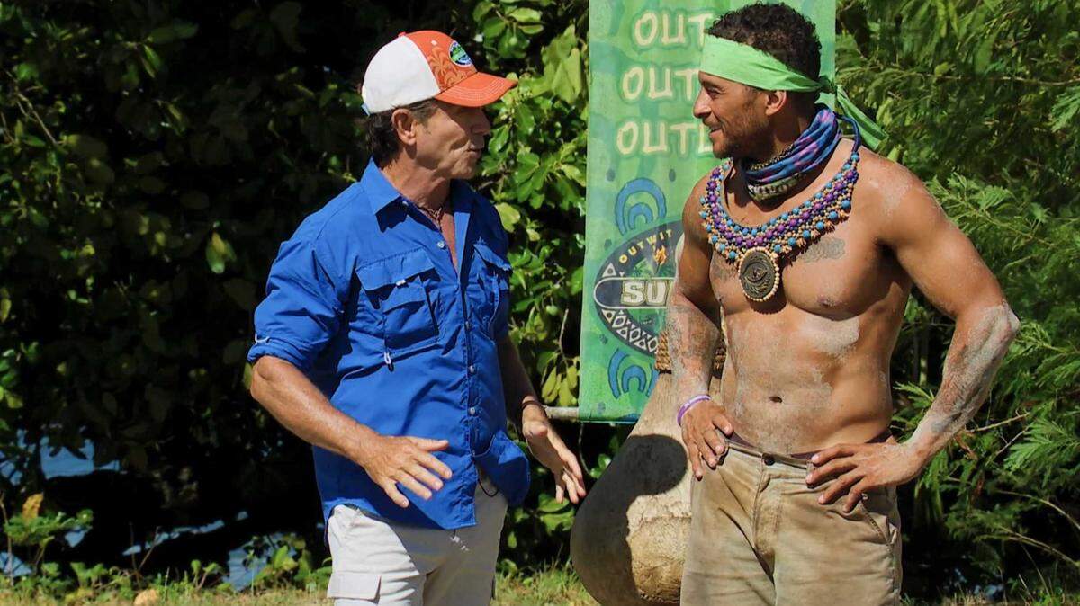 “Survivor” host Jeff Probst awards Sacramento Fire Capt. Joe Hunter an immunity necklace on the show’s 48th season.