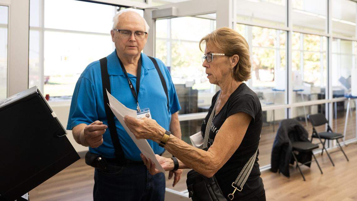 California Democrats propose election laws to keep ICE away from polling places