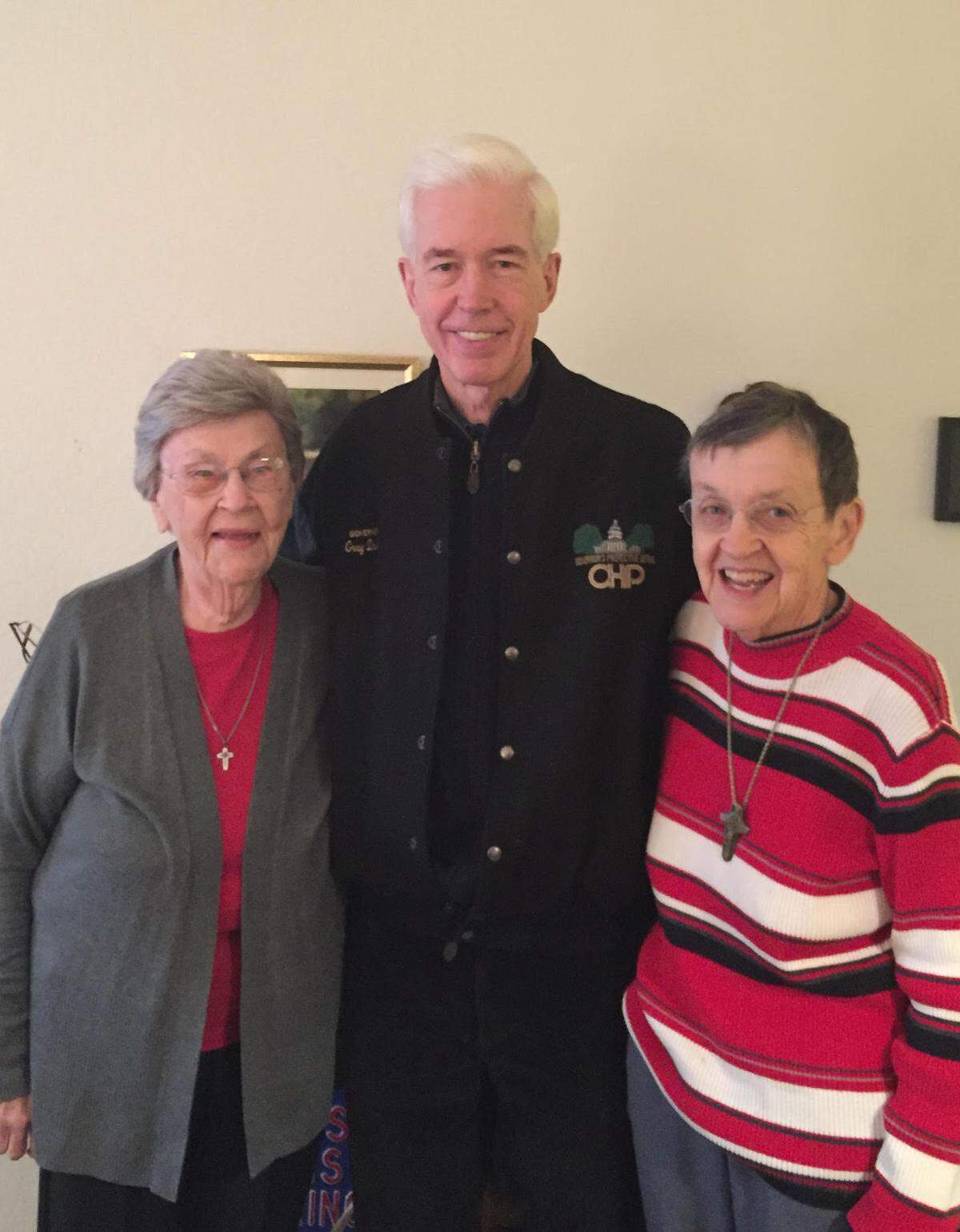 Gray Davis (center) is pictured with Sister Adrian Marie Conrad (left) and Sister Thomas Jeanne Doriot in 2017. The former California governor and his wife spent 21 Thanksgivings with the Catholic nuns.