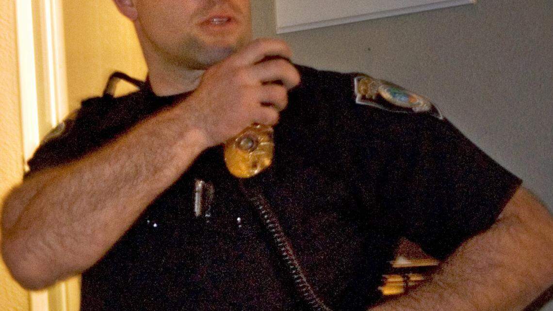 Police radios are on the agenda for the Sacramento Board of Supervisors to OK $13 million for a new contract for the communications gear.