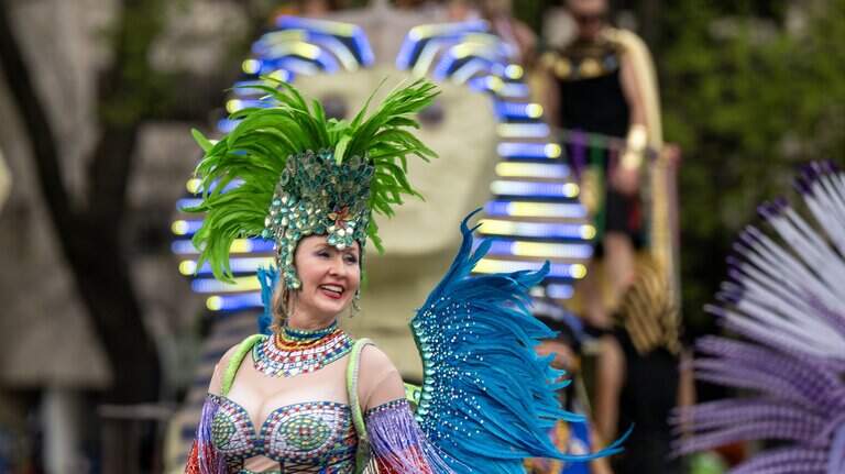 Photos: See City of Trees parade bring Mardi Gras vibes to Sacramento