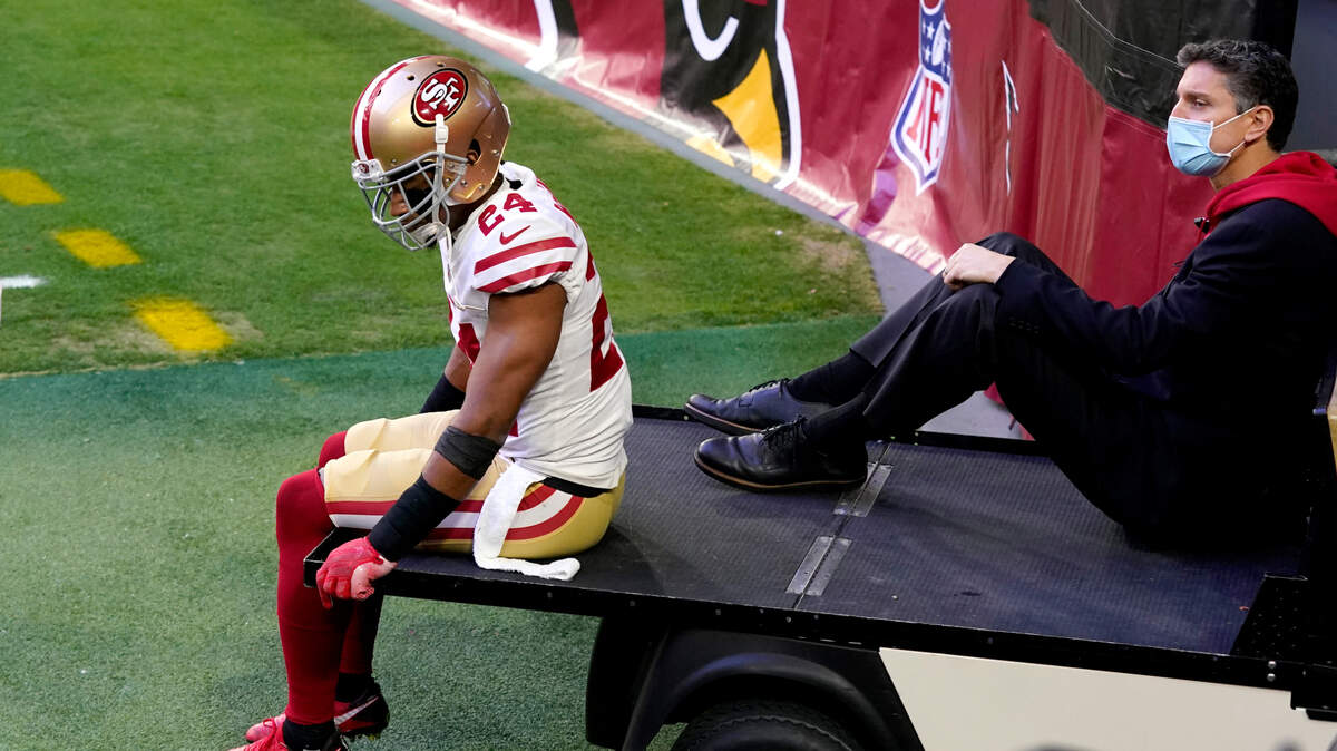 San Francisco cornerback K’Waun Williams leaves a game after an injury on Dec. 26, 2020.