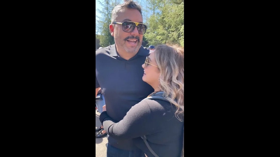 Hija deja en pausa su trabajo soñado para criar a sus hermanos luego de que sus padres de Sacramento fueran asesinados en México