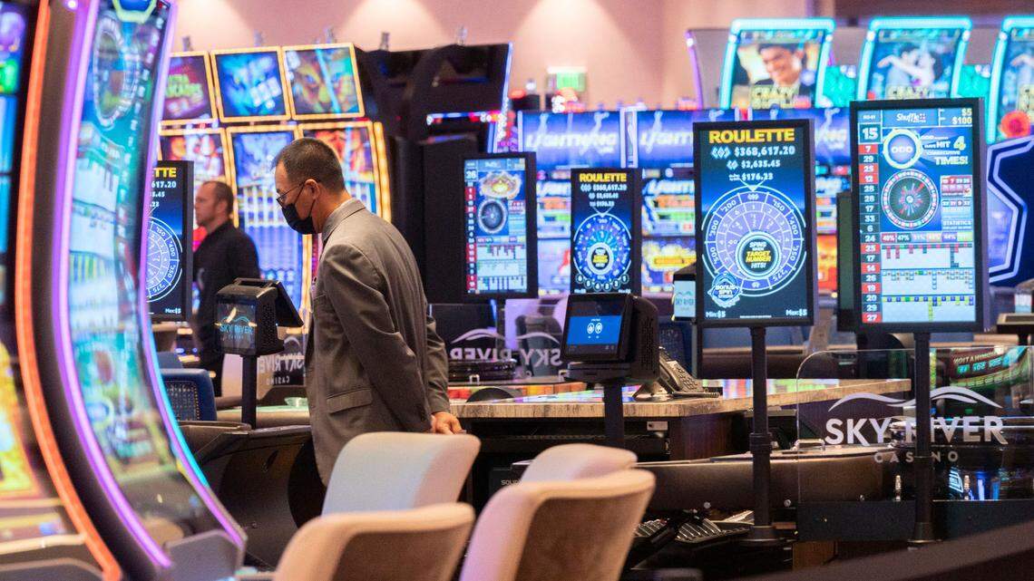 Elk Grove casino opens expanded gaming floor, 300 new slot machines